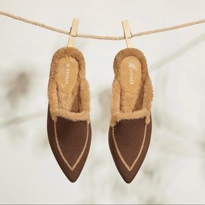 Vivaia Pointed-Toe Heeled Fluffy Mule Slippers